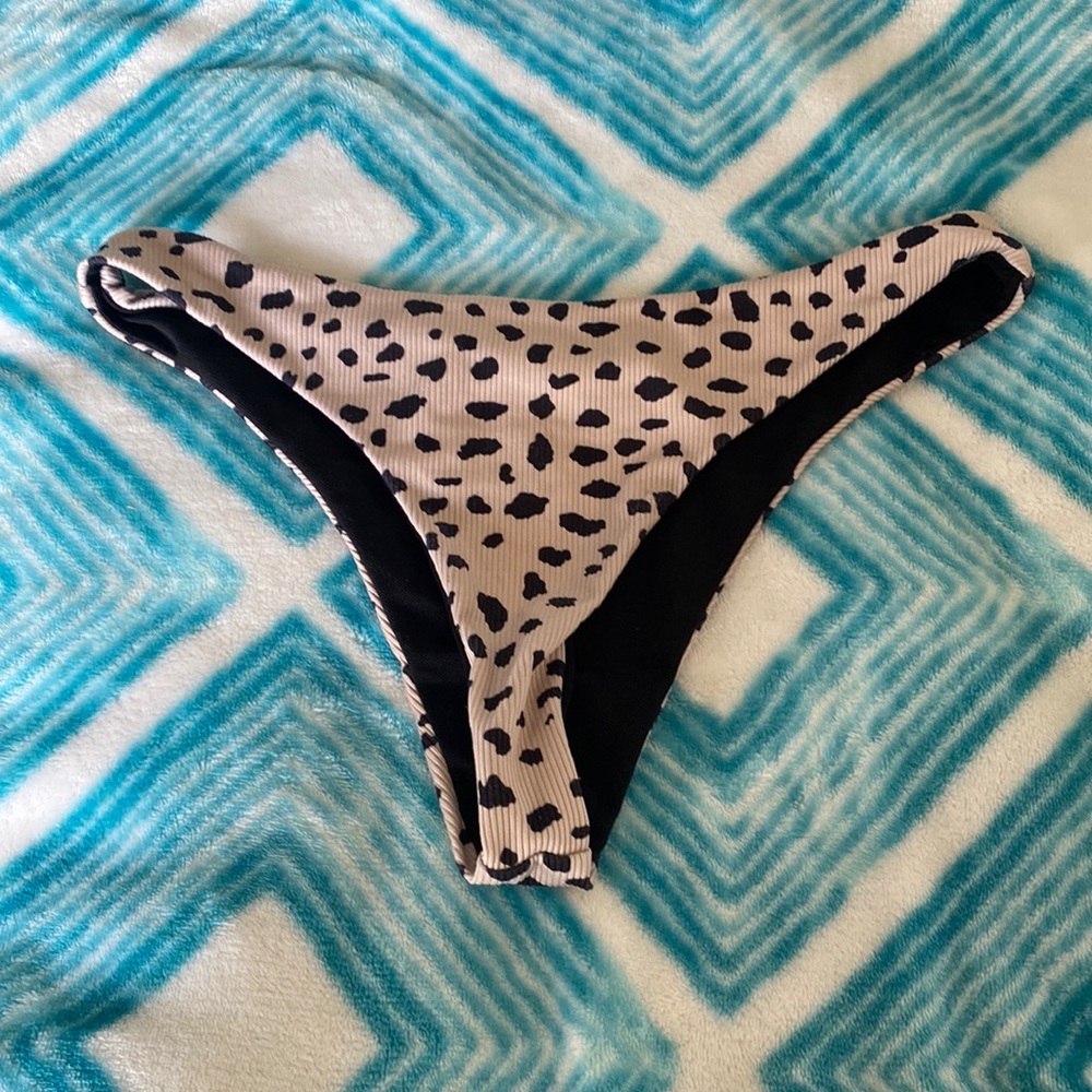 Bikini bottoms
